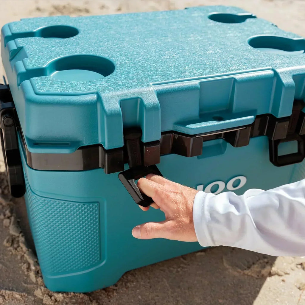 Igloo 52Qt Wheeled Cooler Insulated Hard Shell Ice Chest